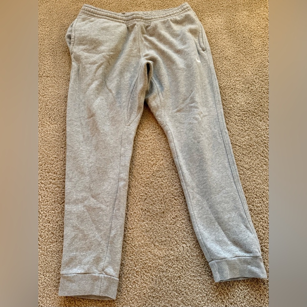 Nike Men’s Gray Sweatpants
